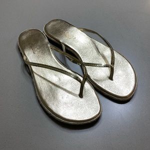 Talbots Gold Sequin Flip Flops (Size 8)
